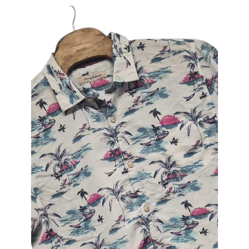 Tommy Bahama Shirt Men's XXL Coconut Point Island Zone Aloha Hawaiian Camp